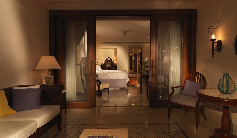 Lux Ocean Room - Dolphin Wing 2